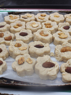 Una foto de Polvorones con forma de flor