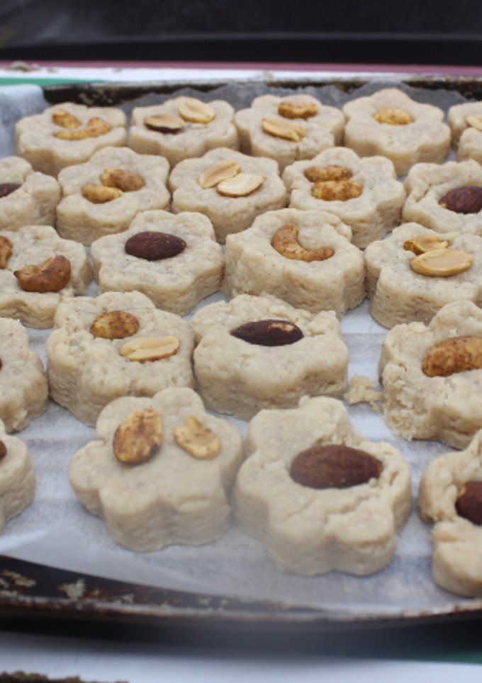 Una foto de Polvorones con forma de flor