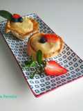 Tartaletas de crema y fruta (con oblea de empanadilla)