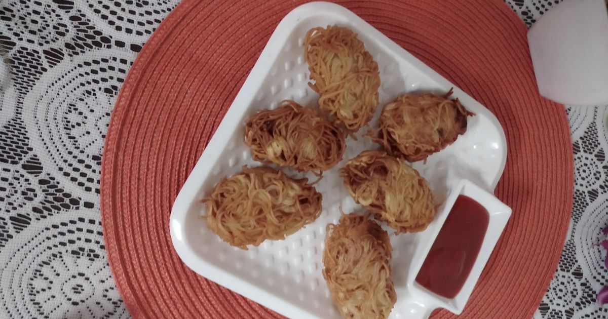 Crispy Chicken Thread Recipe by Sumana Chaudhury - Cookpad