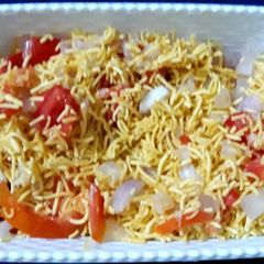 A picture of Seviya Chaat.