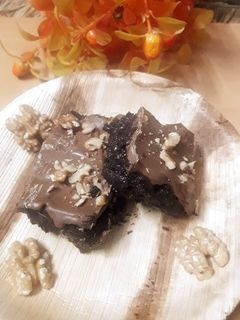 ચોકલેટ વોલન્ટ ક્રાંચ (Chocolate Walnut Crunch Recipe In Gujarati) રેસીપી મુખ્ય ફોટો