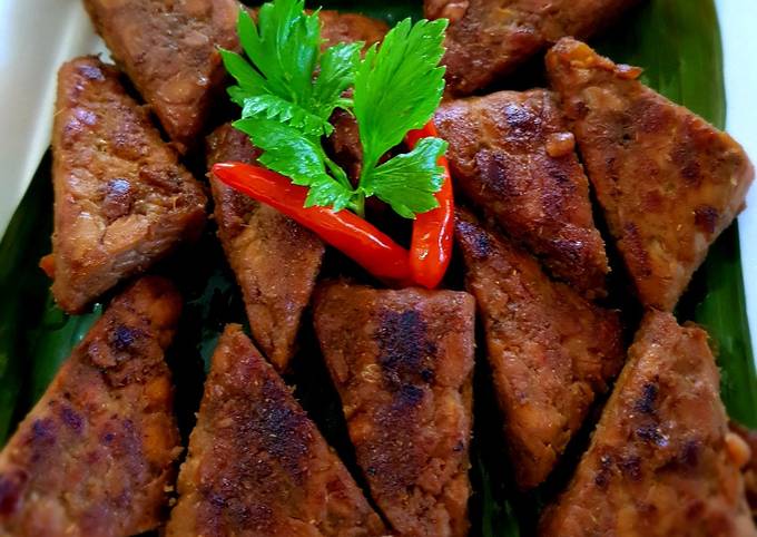 Recipe of Homemade TEMPEH / TEMPE BACEM