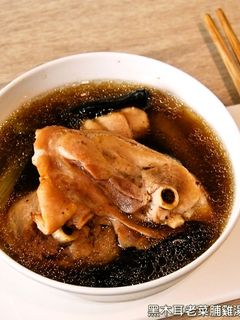 黑木耳老菜脯雞湯.柯媽媽の植物燕窩 的食譜成品照片