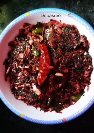 লাল শাক ভাজা (laal saag bhaja recipe in Bengali) রেসিপির প্রধান ছবি
