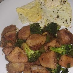 Arrowroot and broccoli stir fry with eggs A picture of Arrowroot and broccoli stir fry with eggs.