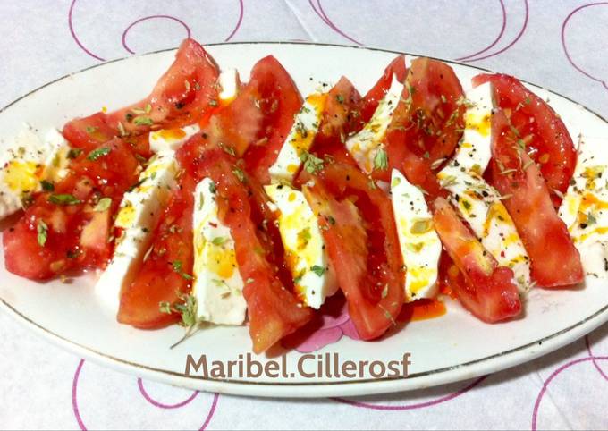 Ensalada De Tomate Pera Con Queso De Burgos Receta De Maribel