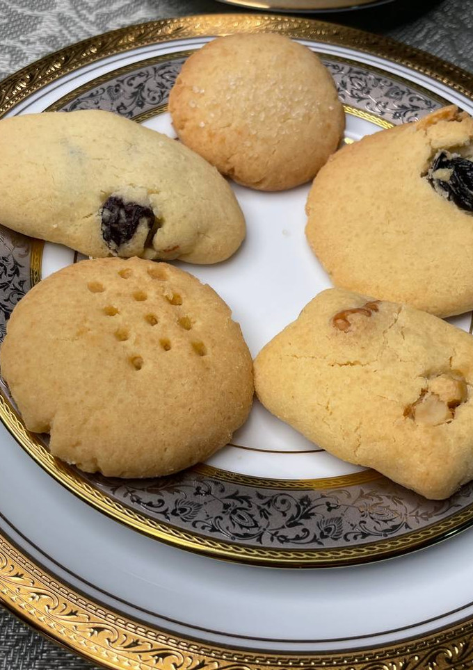 டேனிஷ் பட்டர் குக்கீஸ்(danish butter cookies recipe in tamil) செய்முறை முக்கிய புகைப்படம்