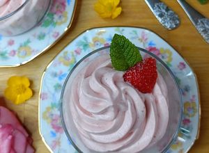 Une photo de 🍓 Mousse à la fraise
