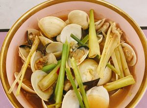 Hình của món Nghêu hấp thái.