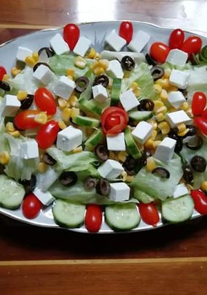 صورة لوصفة سلطة يونانية