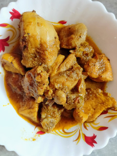 A picture of Chicken Curry.