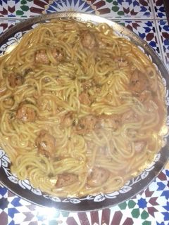 صورة لوصفة سباغيتي بالكفتة او صوص طوماط