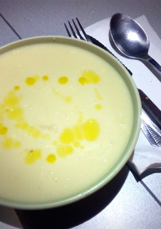 Una foto de Crema Bretona con alubias blancas. (Thermomix)