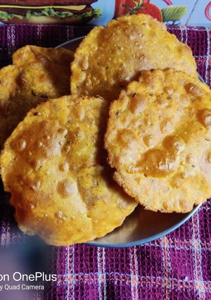A picture of Masala Jira puri.
