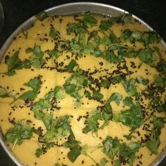 A picture of Instant besan khaman.