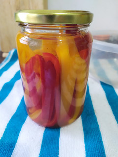 Una foto de Fermento salvaje (conserva)de morrones (pimientos)