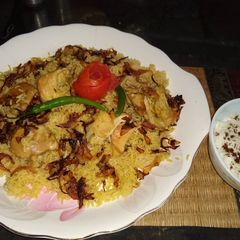 A picture of Chicken potli biryani.