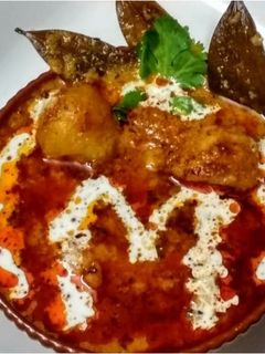 मसाला दम आलू (Masala dum aloo recipe in Hindi) रेसिपी मुख्य फोटो