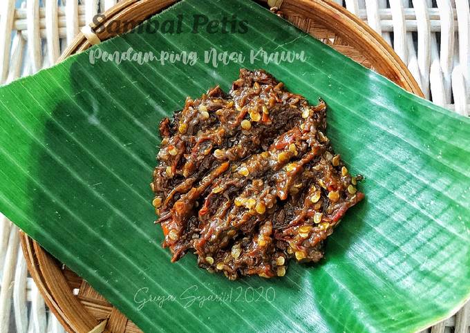 Sambal Petis pemdamping Nasi Krawu Khas Gresik