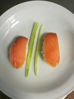 Una foto de Nigiri de salmón