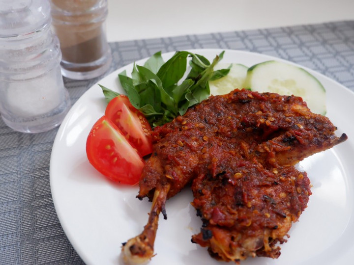Ini dia! Resep gampang memasak Ayam Bakar Bumbu Rujak sajian Idul Adha dijamin nagih banget