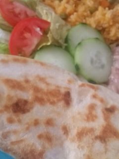 Una foto de Quesadillas de Asada hecho con Queso Oaxaca a mi Estilo♡
