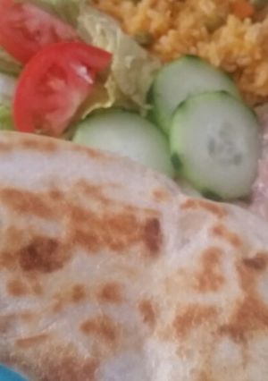Una foto de Quesadillas de Asada hecho con Queso Oaxaca a mi Estilo♡