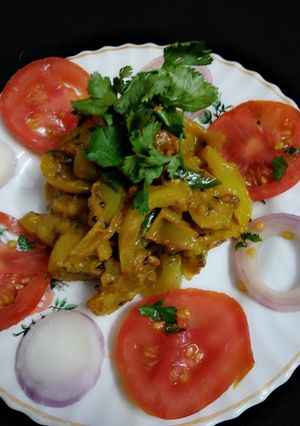 A picture of Green tomato ki sabji.