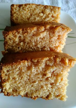 A picture of Rooh afza cake.