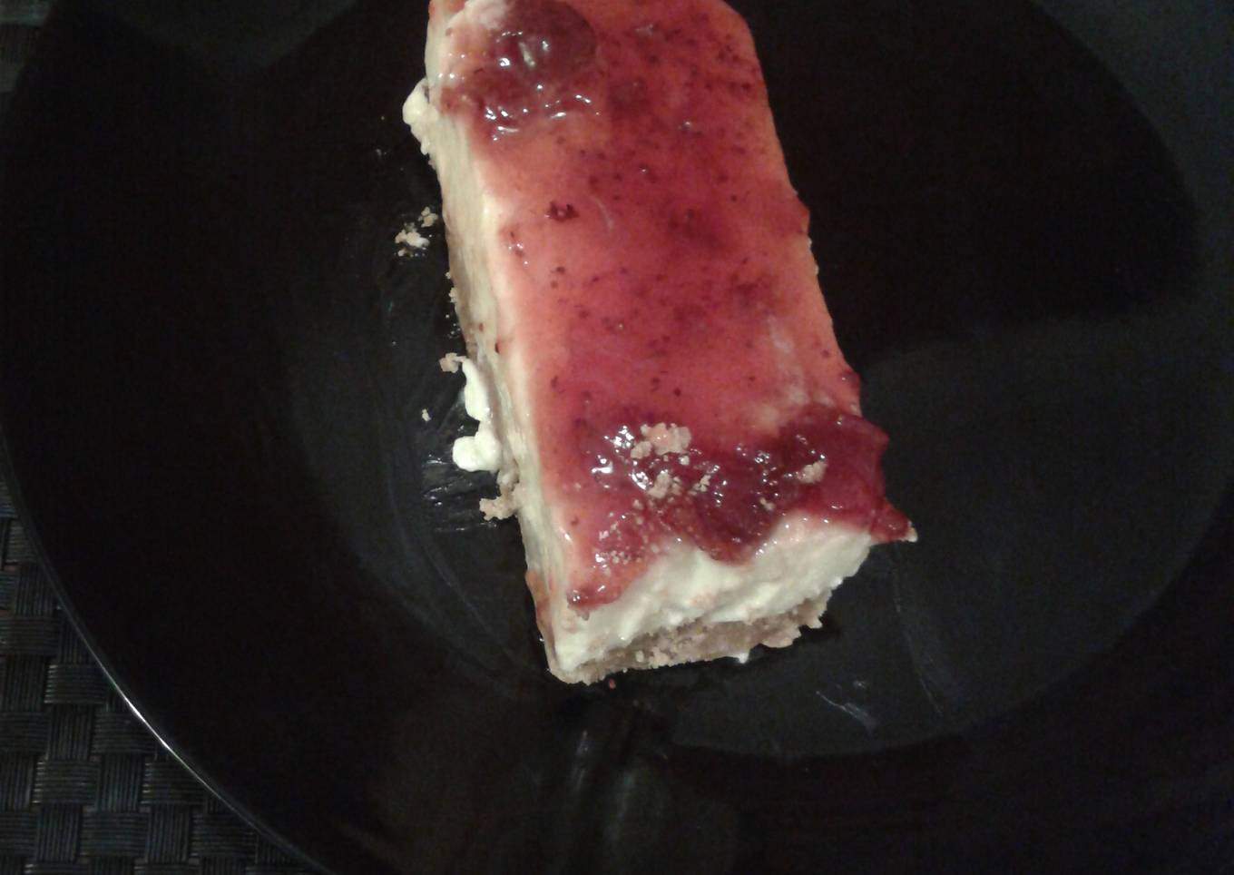Cold strawberry cheese cake