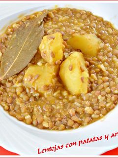 Una foto de Lentejas con arroz y patatas (Thermomix)