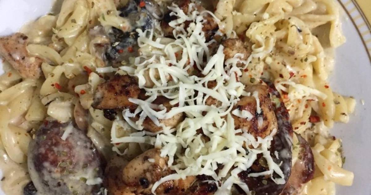 Resep Fusilli carbonara with spicy pan-seared chicken oleh 
