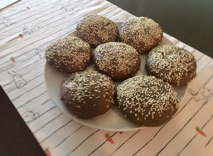 A picture of Paleo Flaxseed buns.