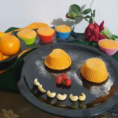Orange cup cake A picture of Orange cup cake.
