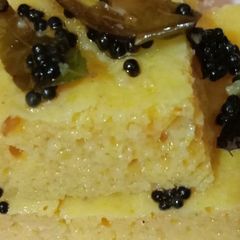 A picture of Gujrati Dhokla.