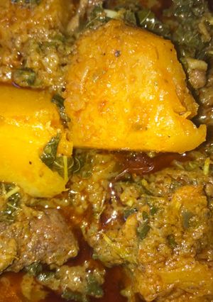 A picture of Garden-egg, pumpkin and spinach soup.