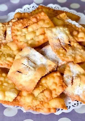 Foto di Crostoli, chiacchiere, bugie...