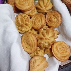 A picture of BUTTERY BISCUITS😋.