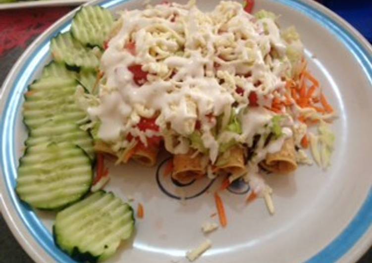 Flautas de papa Receta de Carmen Palomino Cookpad
