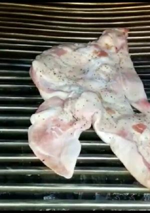 Una foto de Careta de cerdo a la brasa