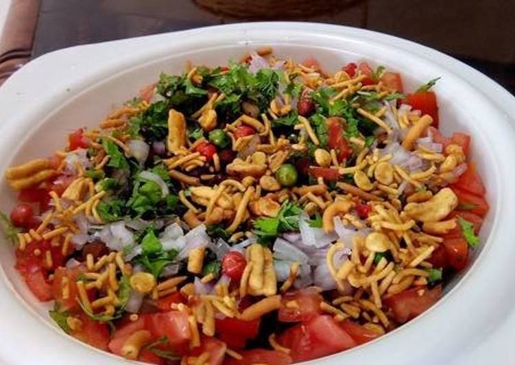 Simple Way to Make Perfect Black Chick Peas Chaat