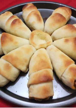 A picture of Stuffed Masala Bread.