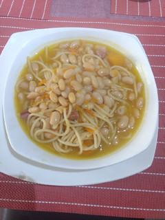 Una foto de Porotos Con Riendas