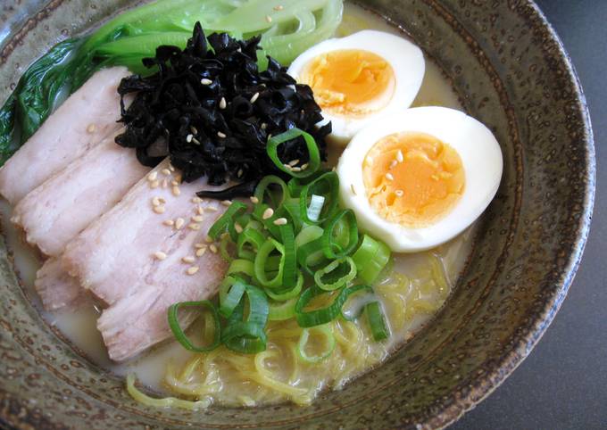 How to Prepare Homemade Pork Ramen Soup