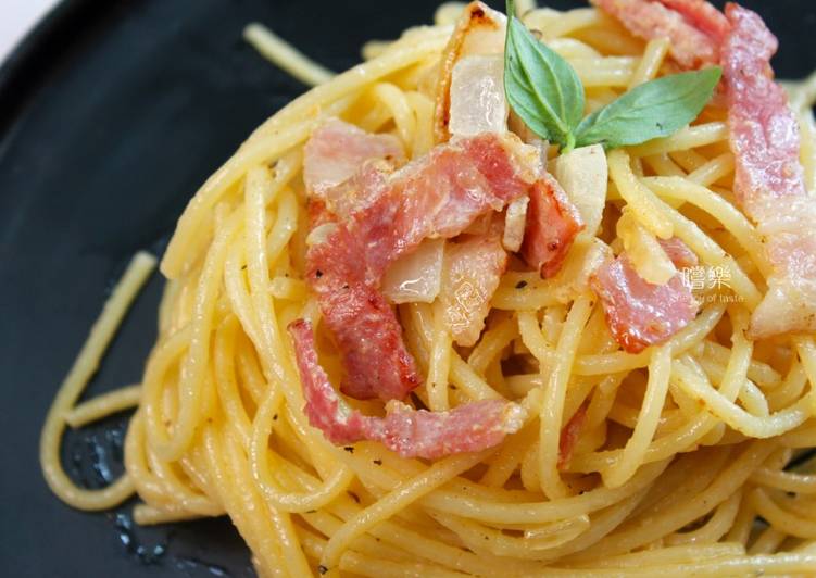 忌廉煙肉意粉 Creamy bacon spaghetti