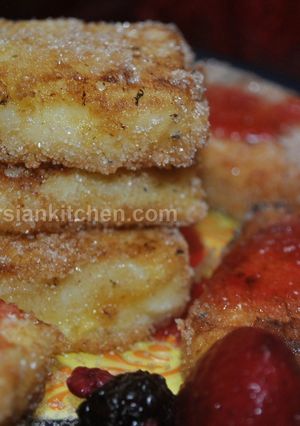 A picture of Fried Milk شیر سرخ شده.