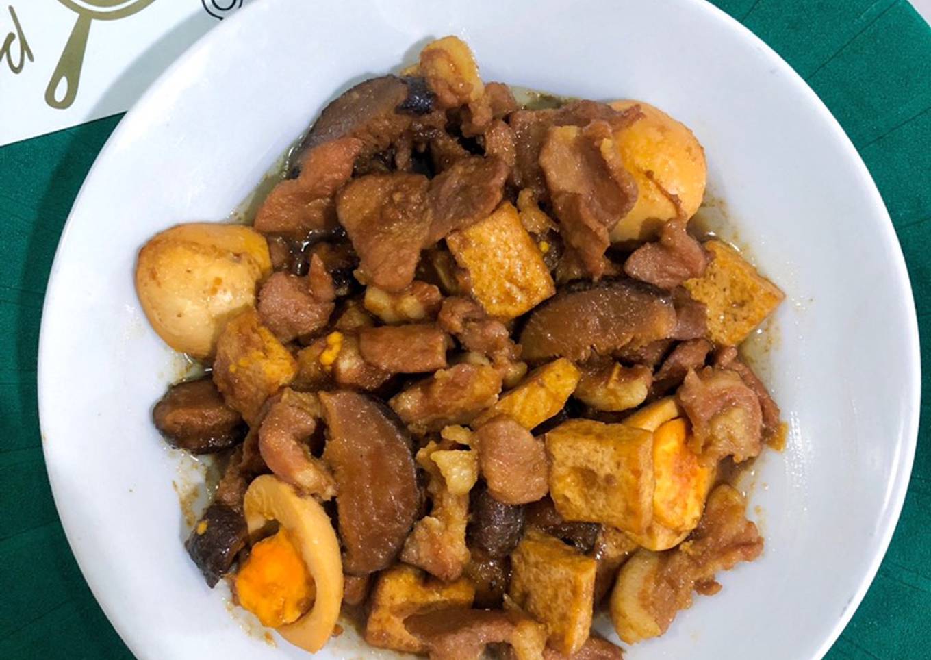 Babi Jamur Tahu Telor Masak Kecap