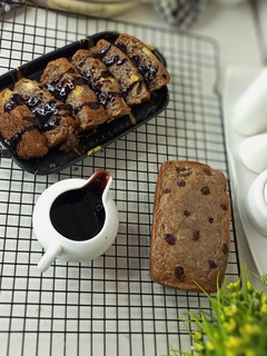 A picture of Banana bread.