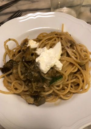 Foto di Spaghetti carciofi bottarga e burrata